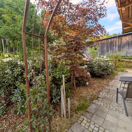 Apartment In Mit Terrasse Und Garten